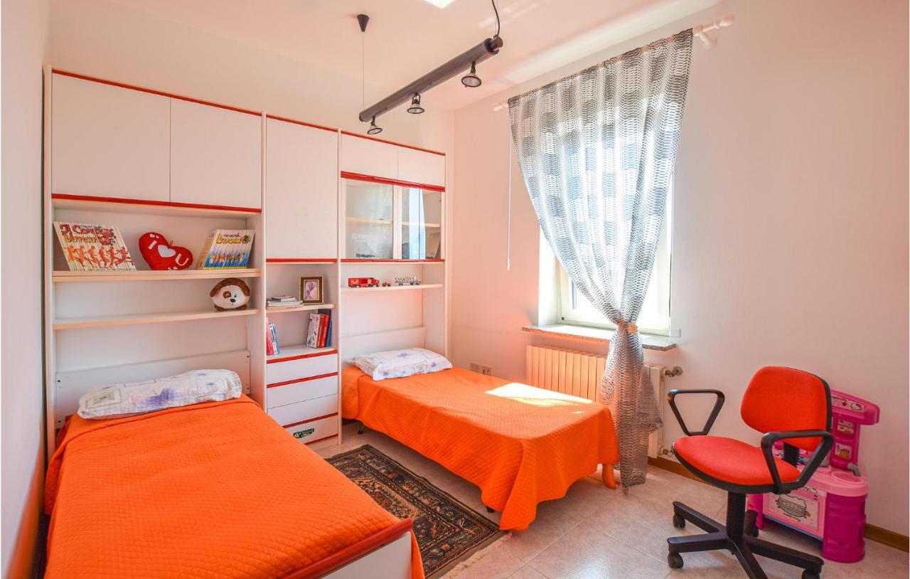 2 Bedroom Cozy Apartment In Grado Exteriér fotografie